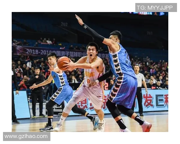 南京篮球队战术解析：构建高效控制体系的关键策略与实践探讨